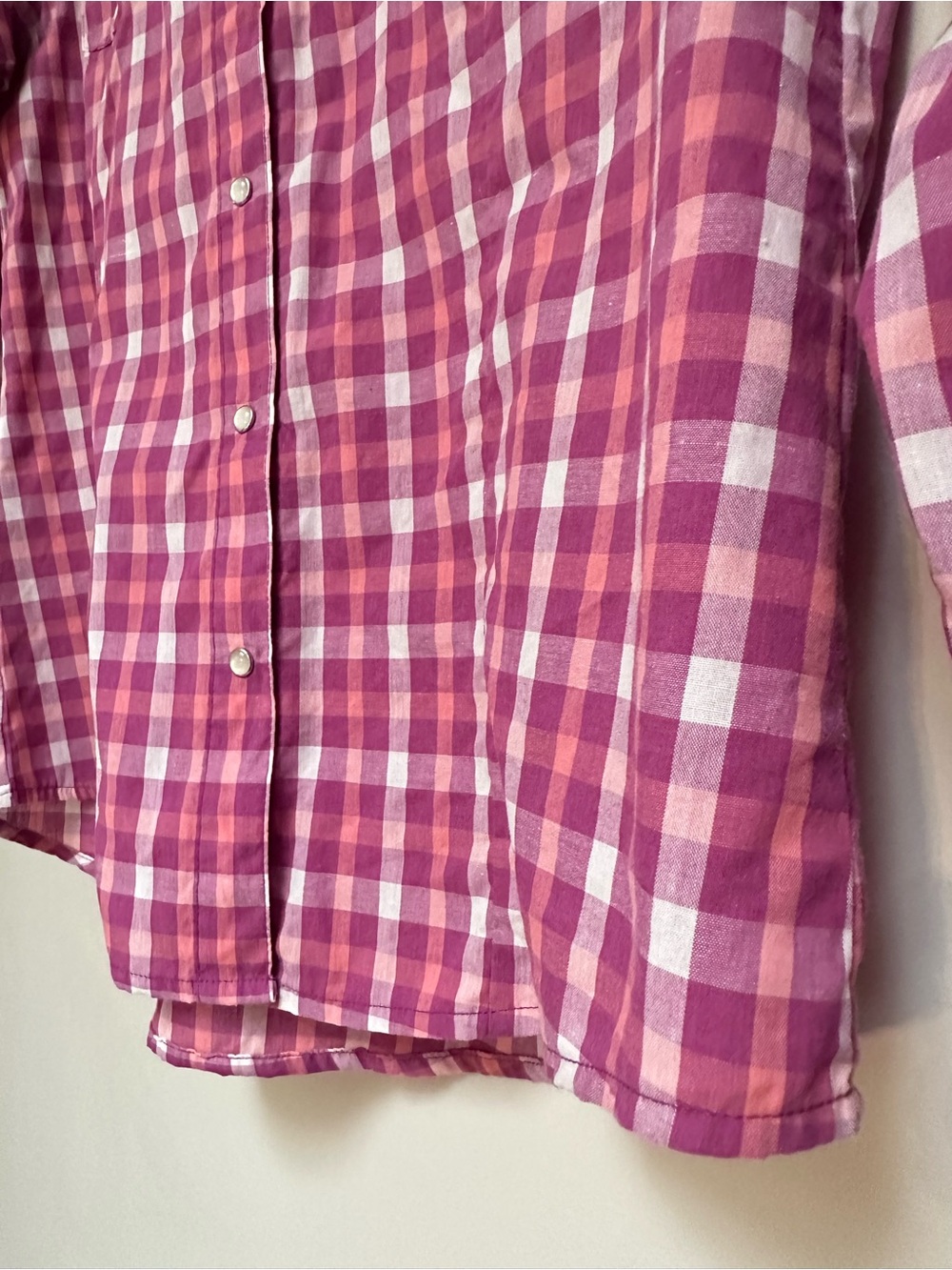 Wrancher by Wrangler Pearl Snap Shirt Women’s Medium Pink Purple Plaid - Picture 6 of 11